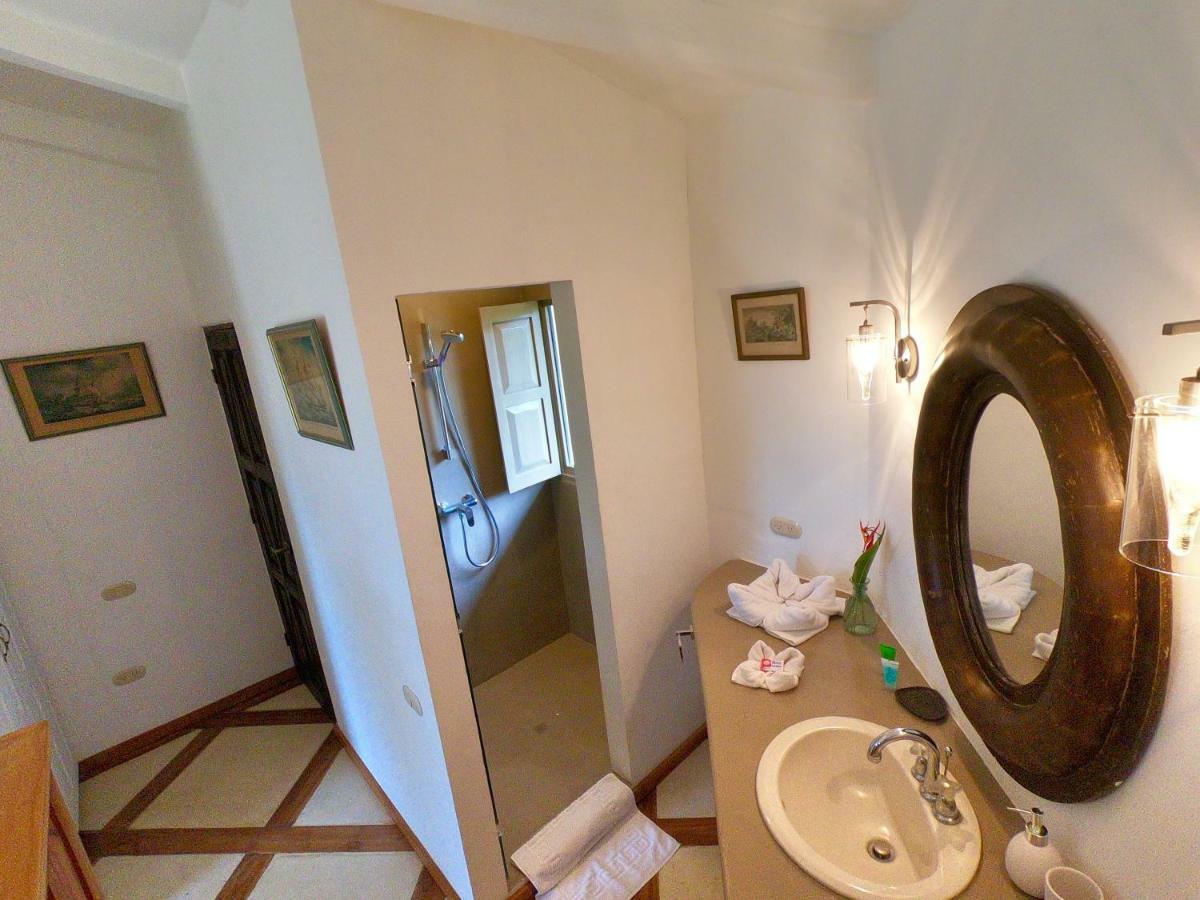 Boca Brava Paradise Bed & Breakfast โบกา ชิกา ภายนอก รูปภาพ
